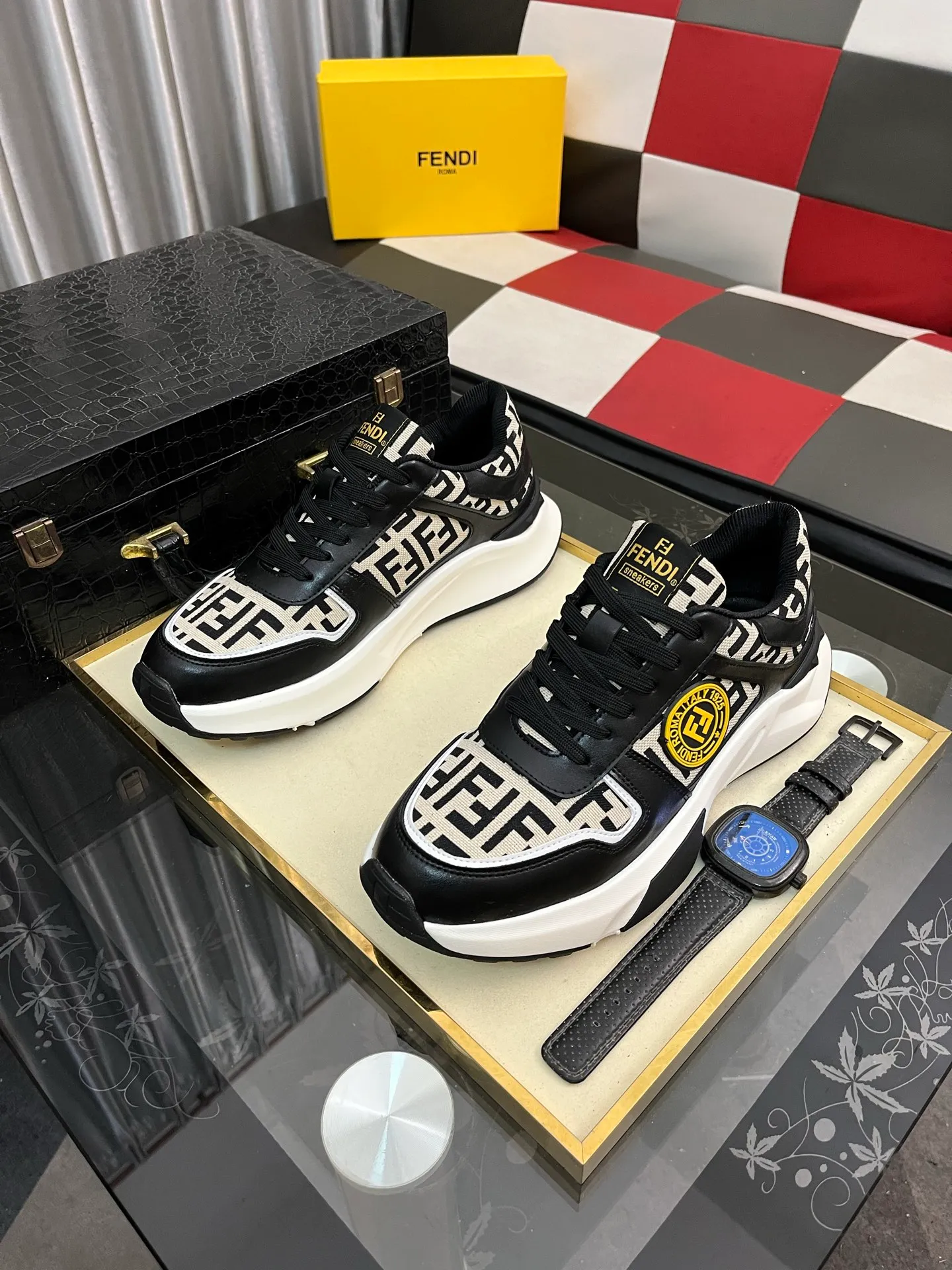 Men's shoes 💰458⌚️⌚️【FENDI】original quality.~ Unique modern style sneakers. 🏃A must-have casual shoe for trendy men😍😍 Original brand imported from Italy, imported original leather, sheep lining (refuses to discolor and grind feet) Sole: Original sole provided by the original factory, French lazy style design ⚠️Fit to the feet, original quality, super comfortable original sole. Just like shooting the real thing 🎬The real thing is better Code number: 38-444️⃣Colors available